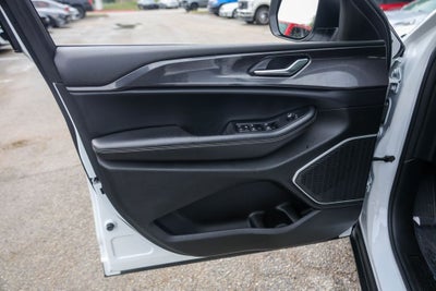 2022 Jeep Grand Cherokee L Laredo