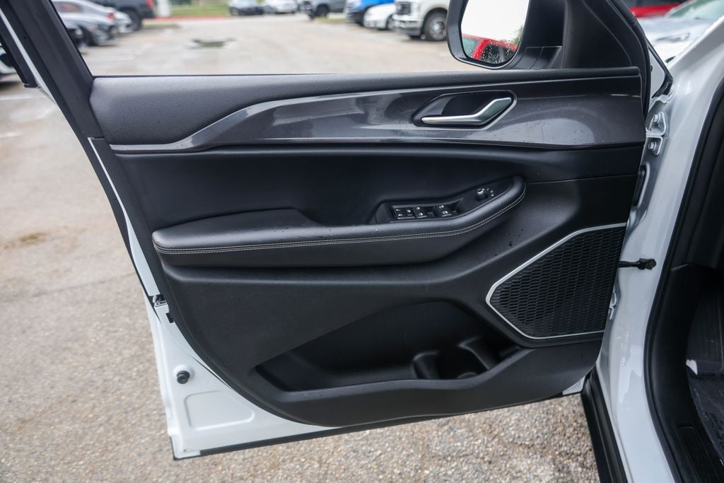 2022 Jeep Grand Cherokee L Laredo