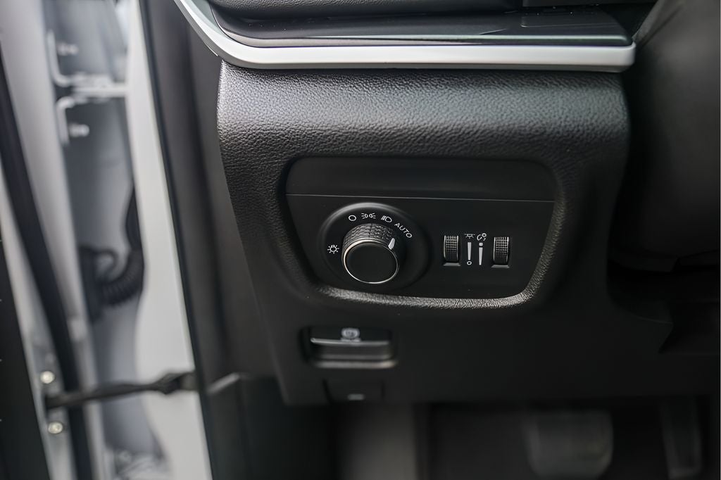 2022 Jeep Grand Cherokee L Laredo