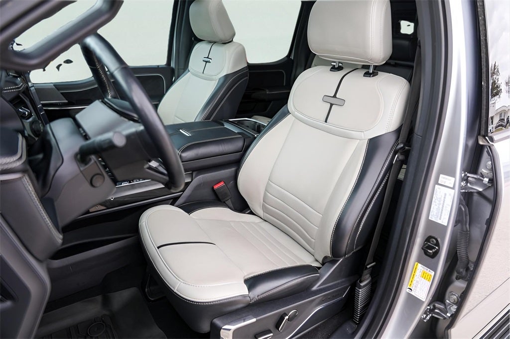 2023 Ford F-150 Lightning Platinum