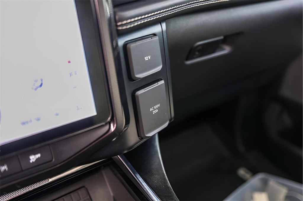 2023 Ford F-150 Lightning Platinum