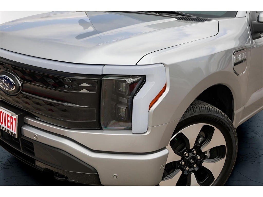 2023 Ford F-150 Lightning Platinum