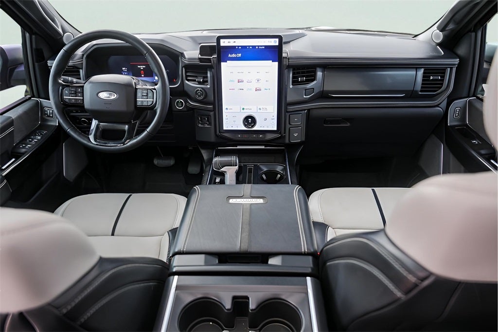 2023 Ford F-150 Lightning Platinum