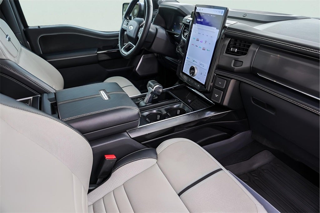 2023 Ford F-150 Lightning Platinum