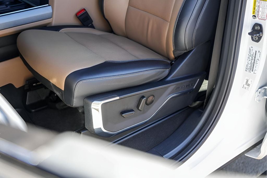 2023 Ford F-350SD Lariat