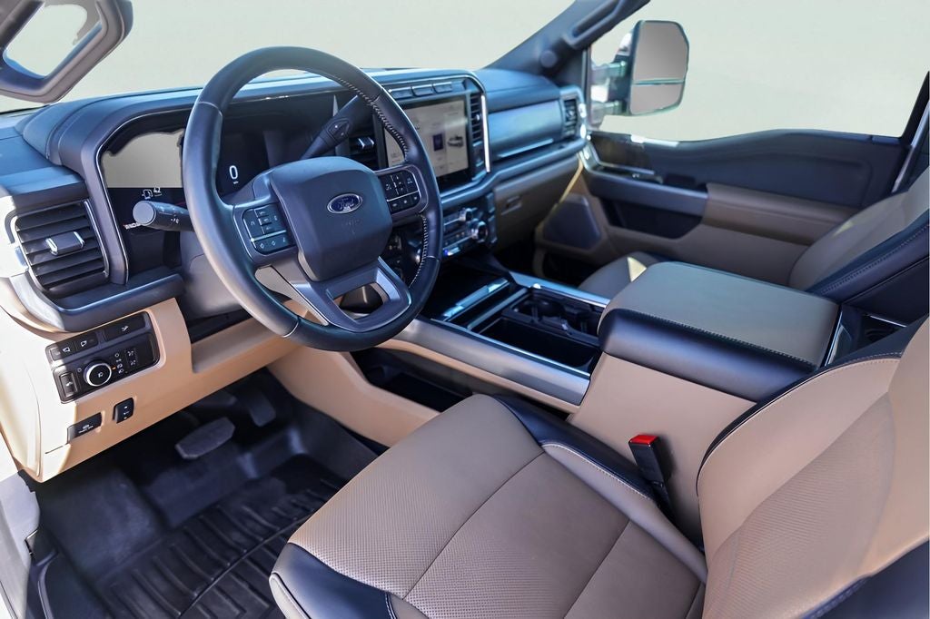 2023 Ford F-350SD Lariat