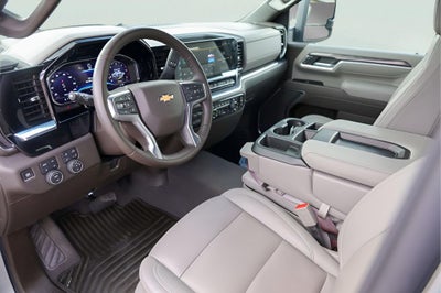 2025 Chevrolet Silverado 3500HD LTZ