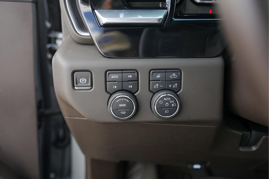 2025 Chevrolet Silverado 3500HD LTZ