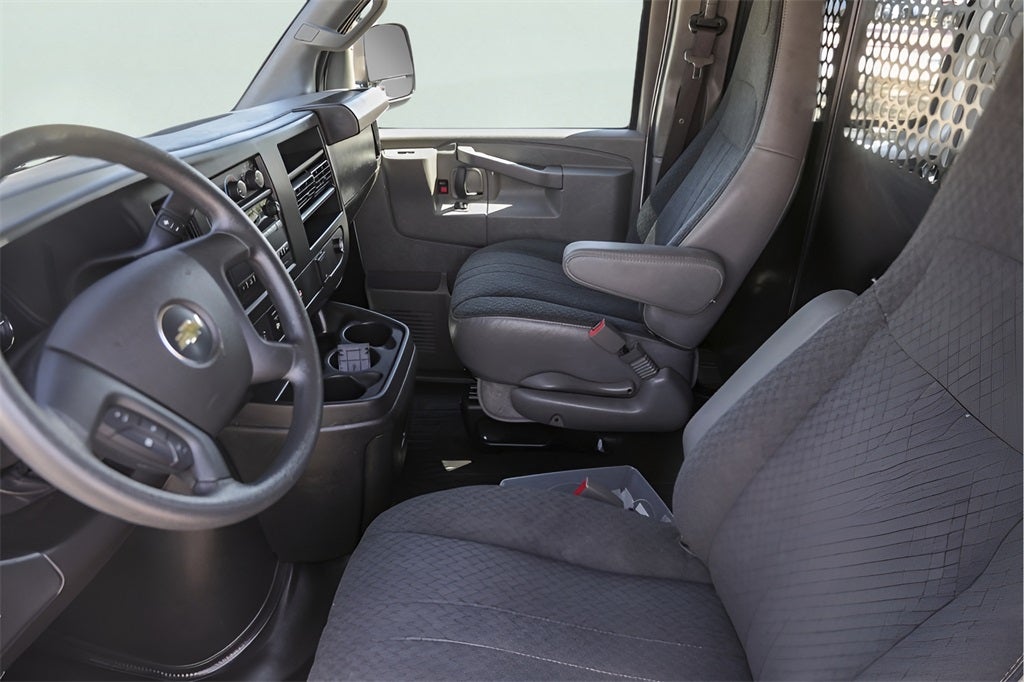 2023 Chevrolet Express 2500 Work Van Cargo