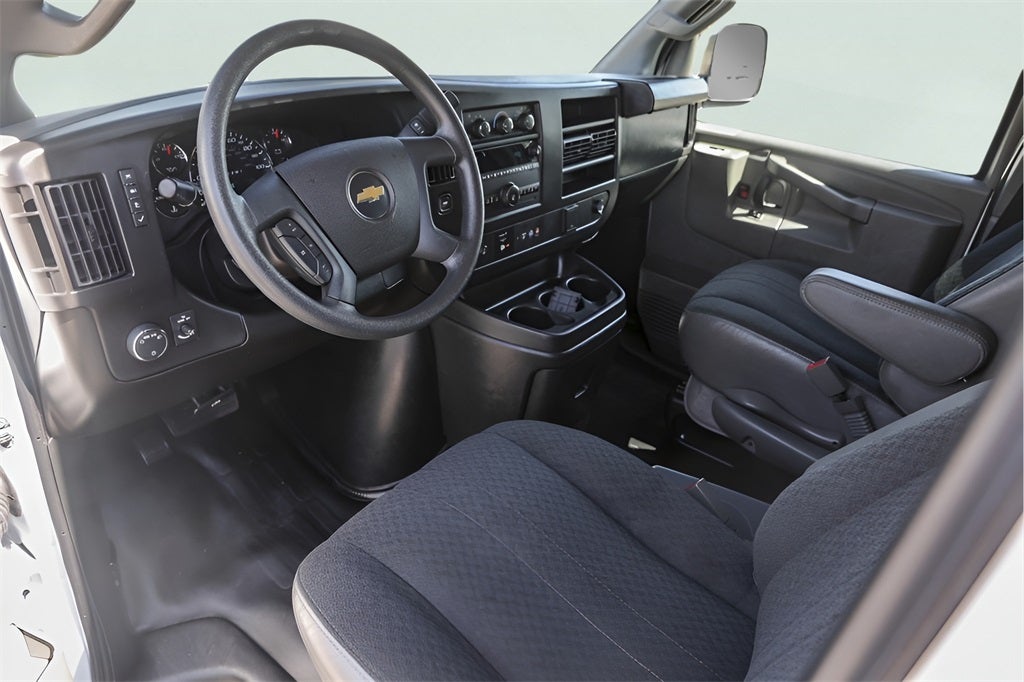 2023 Chevrolet Express 2500 Work Van Cargo