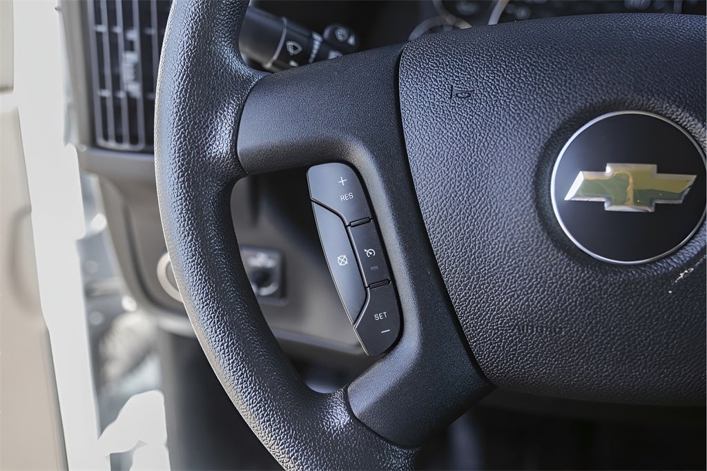 2023 Chevrolet Express 2500 Work Van Cargo