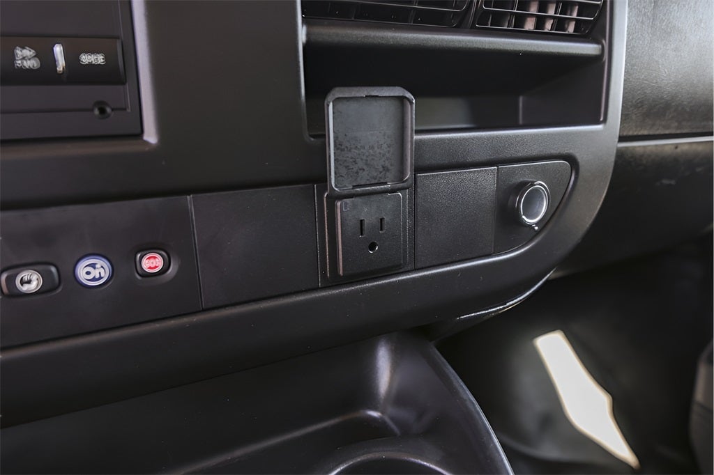 2023 Chevrolet Express 2500 Work Van Cargo