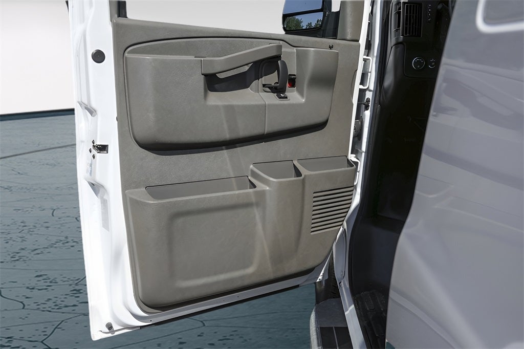 2023 Chevrolet Express 2500 Work Van Cargo