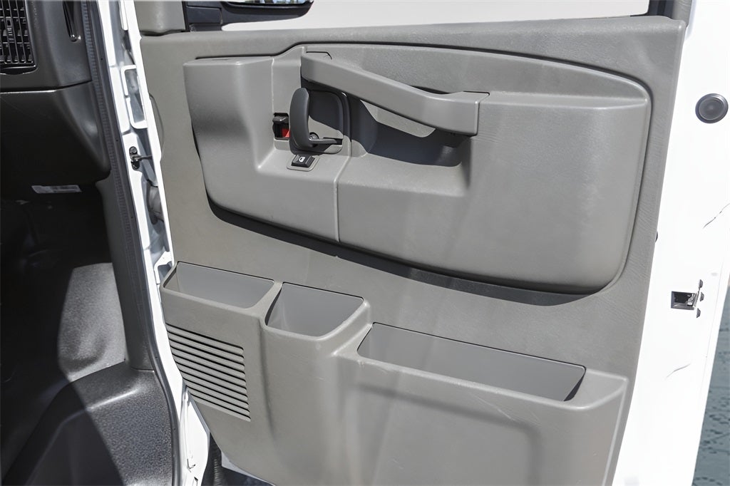 2023 Chevrolet Express 2500 Work Van Cargo