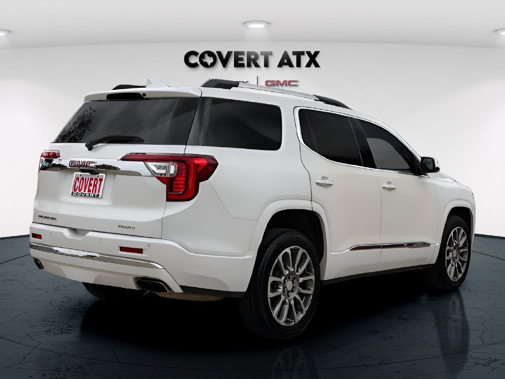2023 GMC Acadia Denali