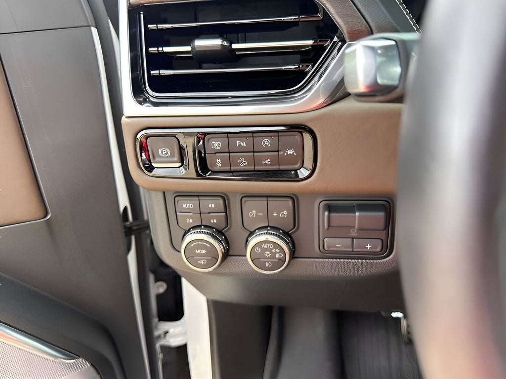 2025 GMC Yukon Denali Ultimate