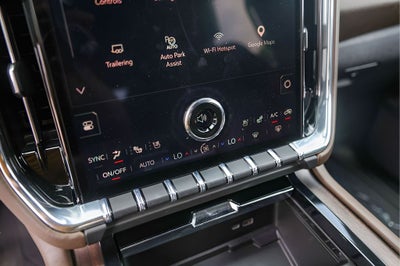 2025 GMC Yukon Denali Ultimate