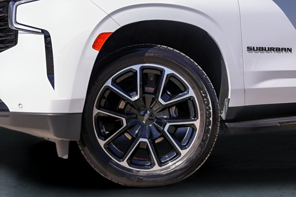 2024 Chevrolet Suburban RST