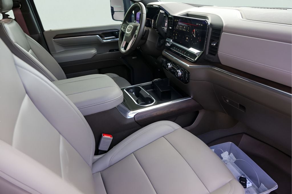 2024 GMC Sierra 2500HD SLT