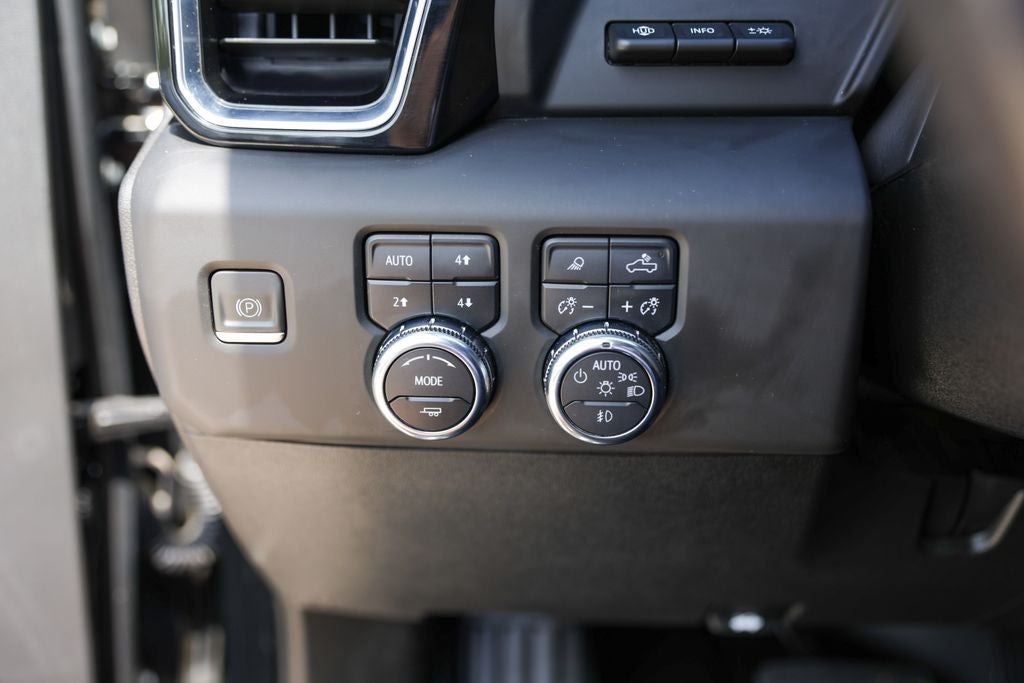 2024 GMC Sierra 2500HD Denali