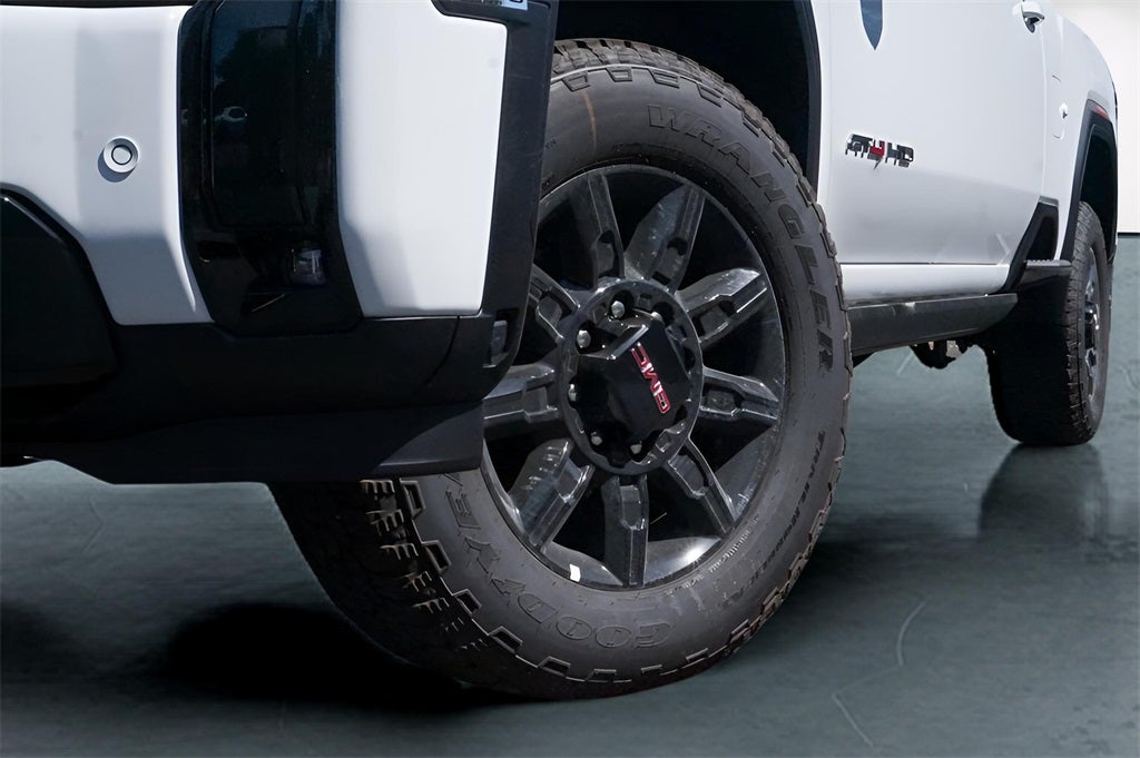 2025 GMC Sierra 2500HD AT4