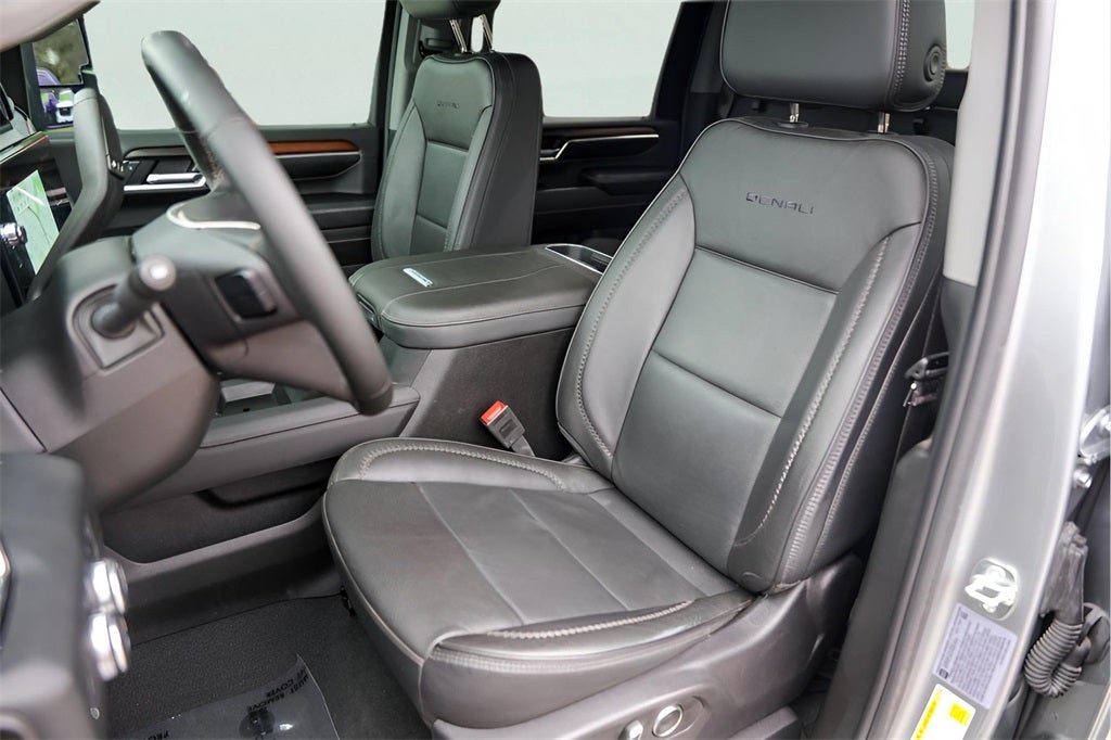 2025 GMC Sierra 2500HD Denali