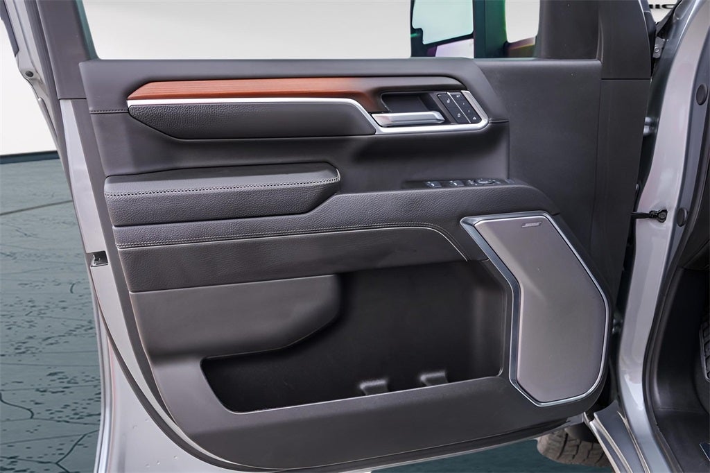 2025 GMC Sierra 2500HD Denali