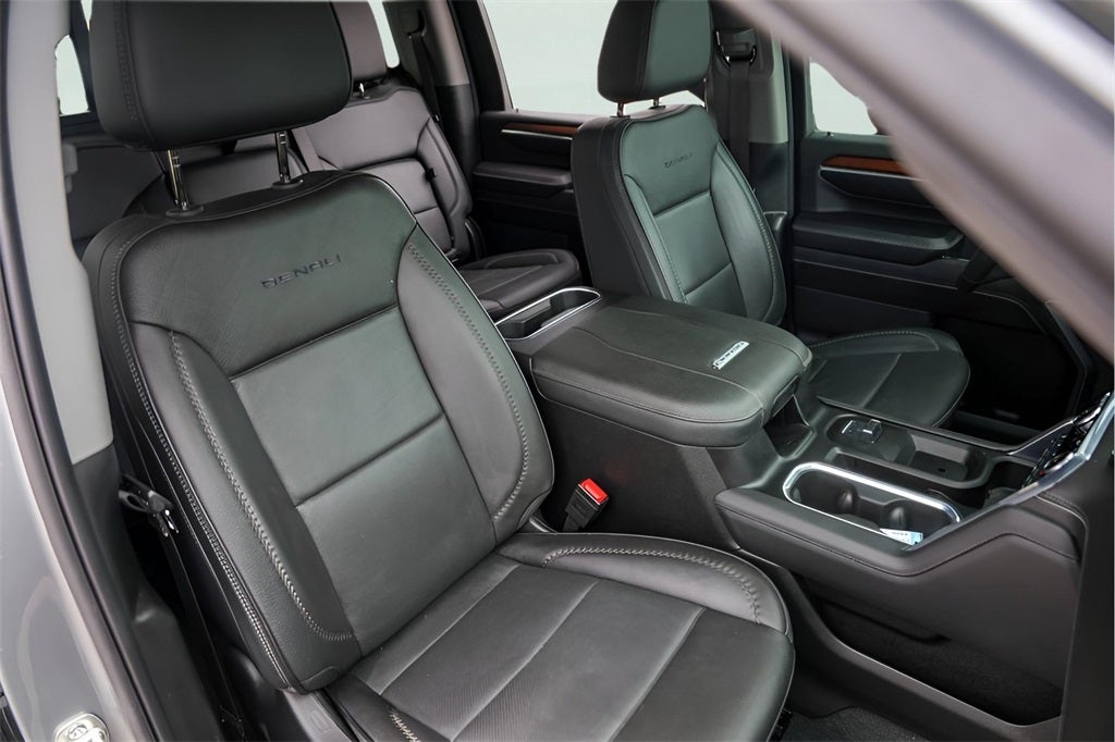 2025 GMC Sierra 2500HD Denali