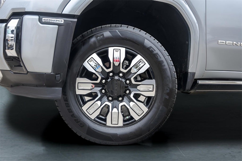 2025 GMC Sierra 2500HD Denali
