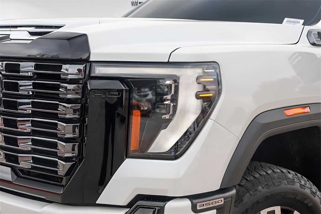 2025 GMC Sierra 3500HD Denali Ultimate