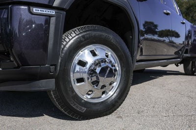 2025 GMC Sierra 3500HD Denali Ultimate