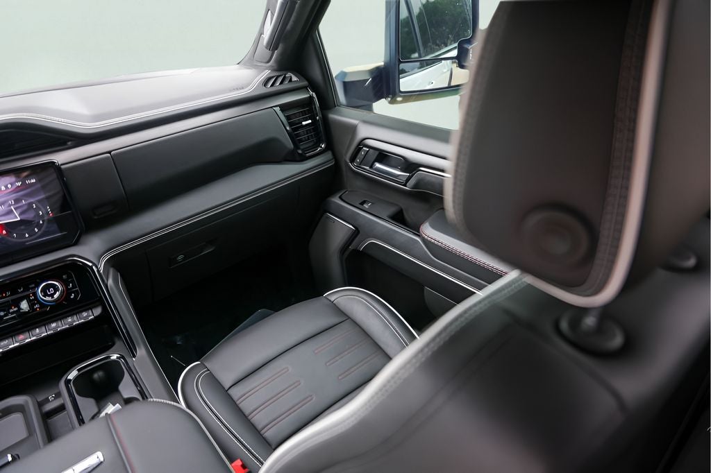 2025 GMC Sierra 2500HD AT4X