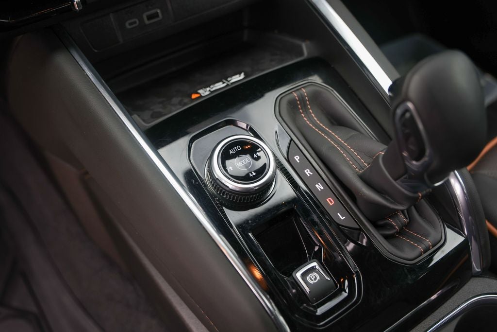 2025 GMC Canyon AT4