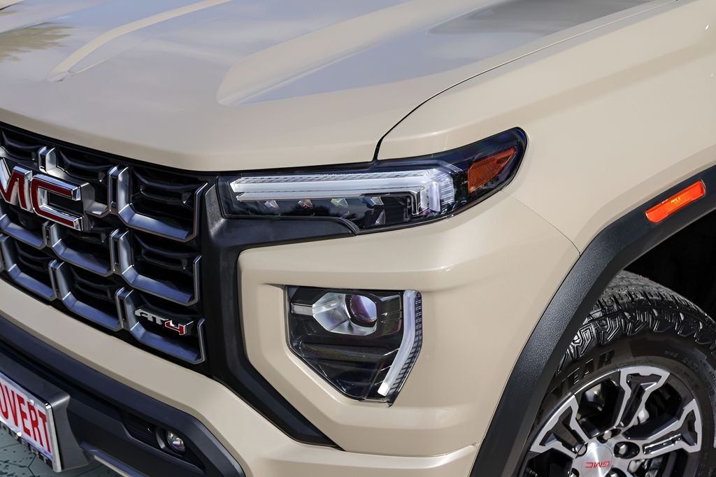2023 GMC Canyon AT4