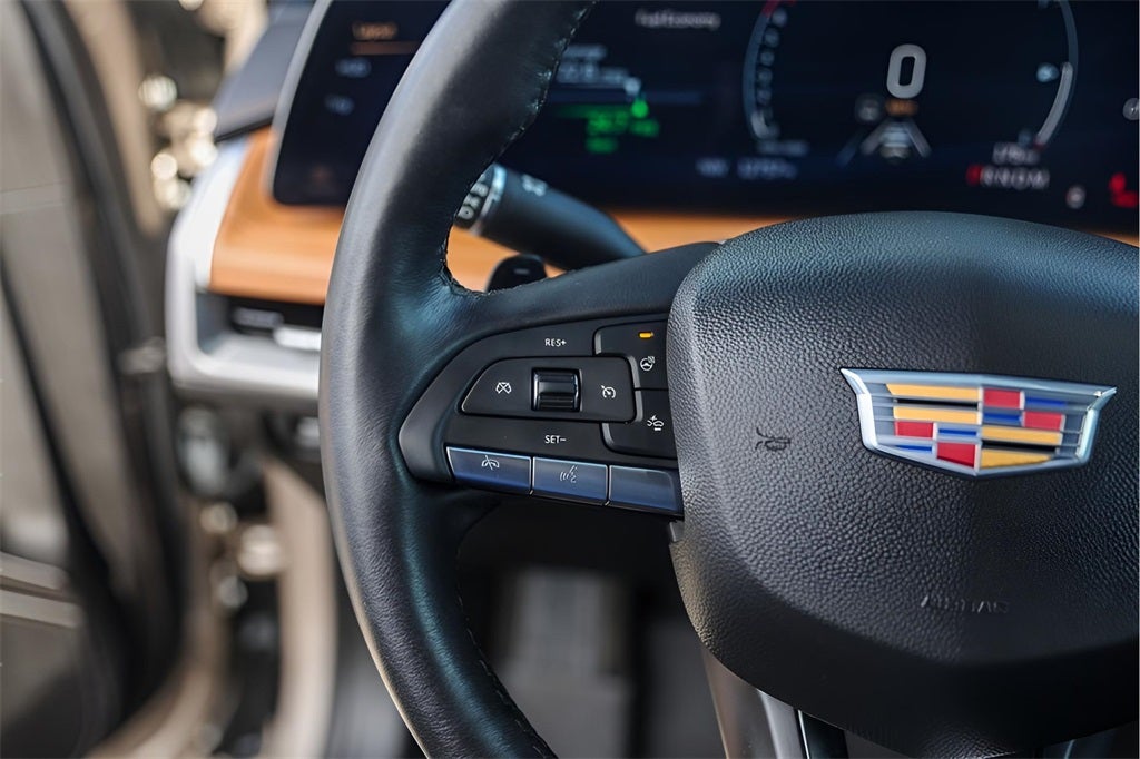 2024 Cadillac XT4 Premium Luxury