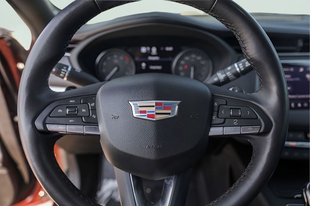 2022 Cadillac XT4 Premium Luxury