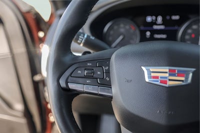 2022 Cadillac XT4 Premium Luxury