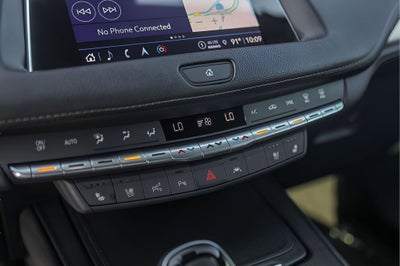 2022 Cadillac XT4 Premium Luxury