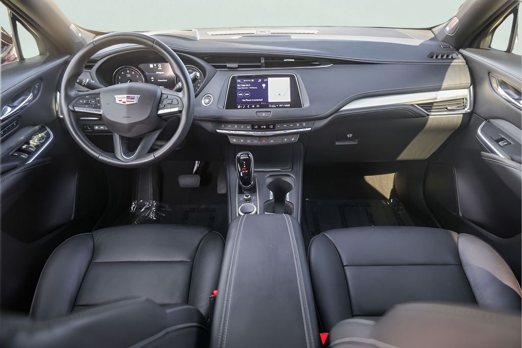 2022 Cadillac XT4 Premium Luxury