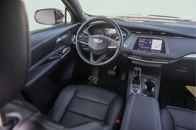 2022 Cadillac XT4 Premium Luxury