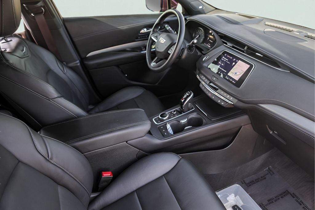 2022 Cadillac XT4 Premium Luxury