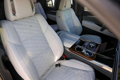 2025 Cadillac Escalade Sport Platinum