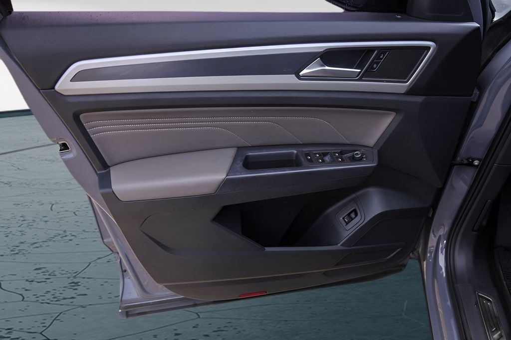 2021 Volkswagen Atlas Cross Sport 3.6L V6 SE w/Technology R-Line