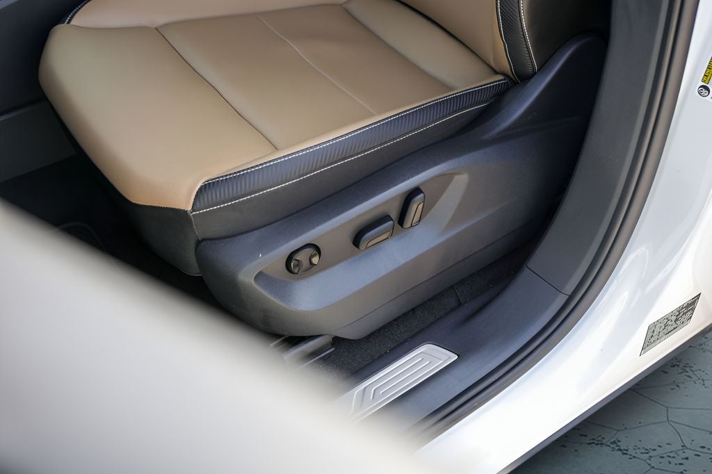 2023 Volkswagen Atlas Cross Sport 2.0T SE w/Technology