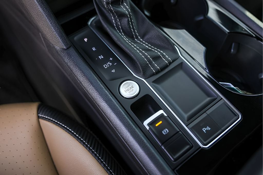 2023 Volkswagen Atlas Cross Sport 2.0T SE w/Technology