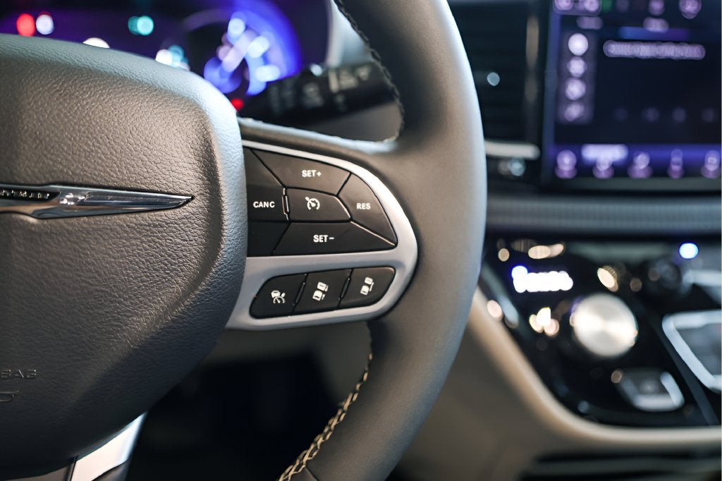2024 Chrysler Pacifica Hybrid Select