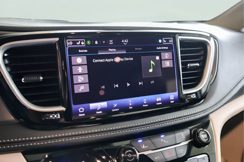 2024 Chrysler Pacifica Hybrid Select