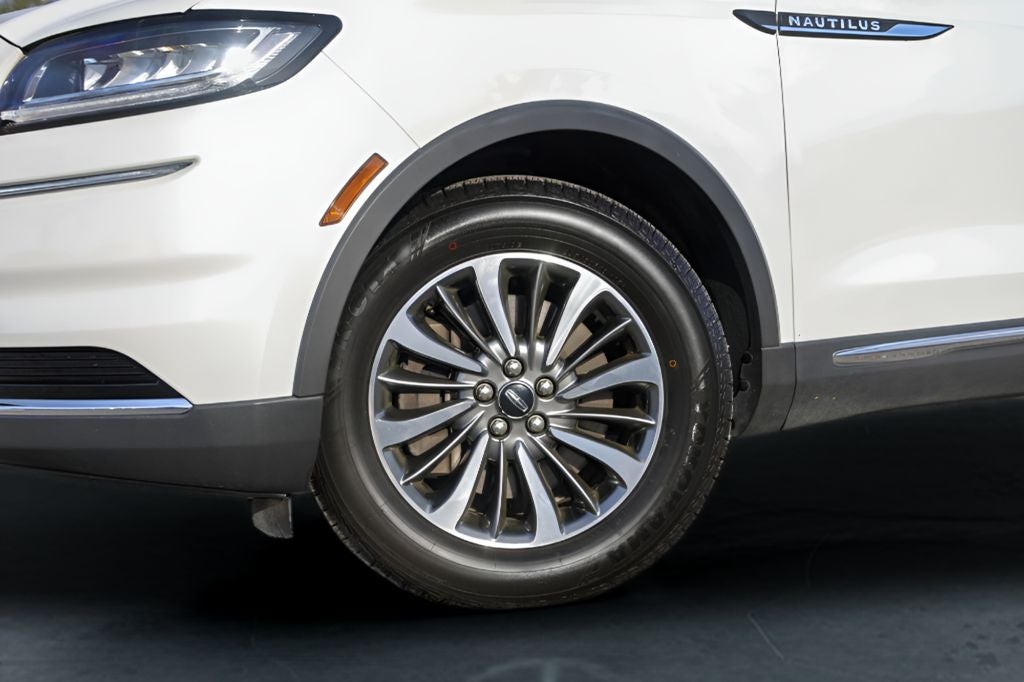 2021 Lincoln Nautilus Standard