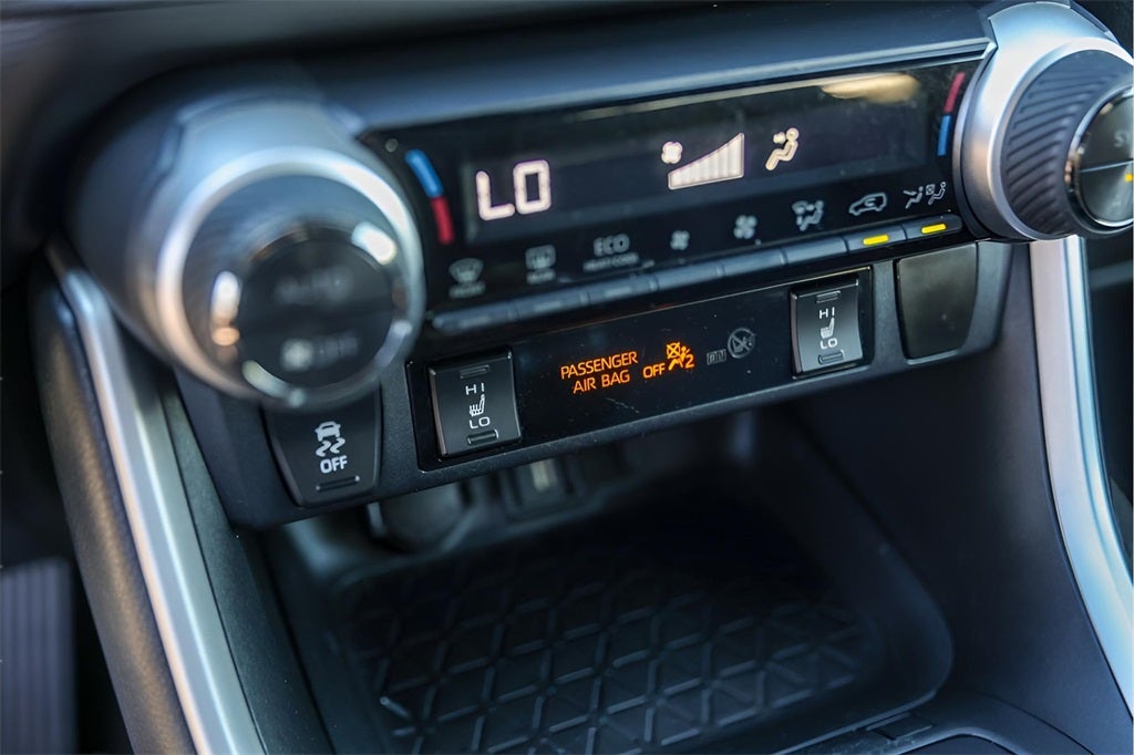 2020 Toyota RAV4 Hybrid XSE