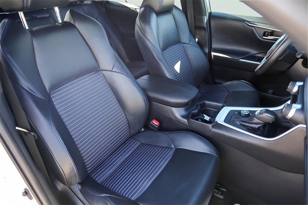 2020 Toyota RAV4 Hybrid XSE